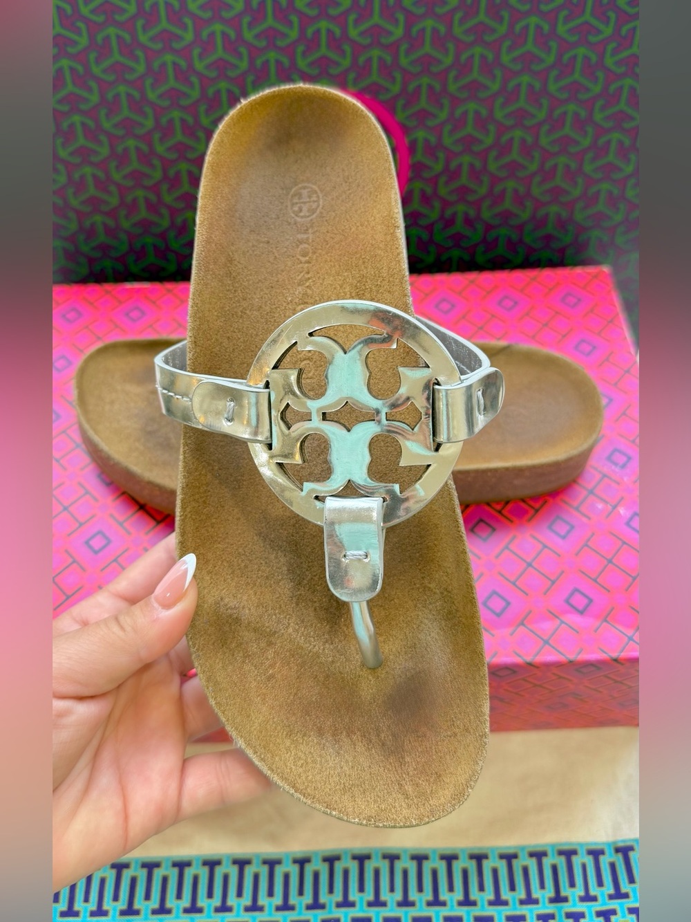 Tory Burch Cloud Miller 
Size 6